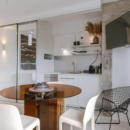 Appartement Sea Views - Beachfront - In The Heart Of