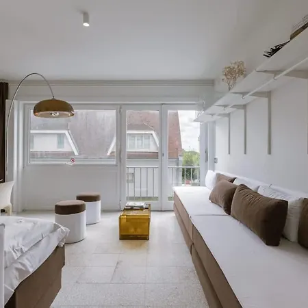 Sea Views - Beachfront - In The Heart Of Apartment *